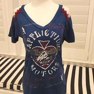 Affliction woman medium top